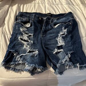 Judy Blue Distressed Dark Blue Jean Shorts - Preowned sz 1xl - super stretchy